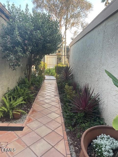 795 Seawind Way, Port Hueneme CA: https://media.crmls.org/mediaz/cd84b708-7dd6-4de4-b3a2-ff3a125cb4ec.jpg