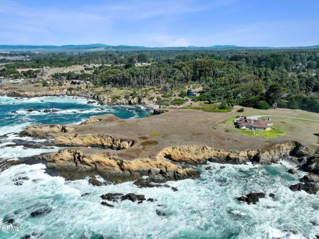 Detail Gallery Image 6 of 15 For 17290 Ocean Dr, Fort Bragg,  CA 95437 - – Beds | – Baths