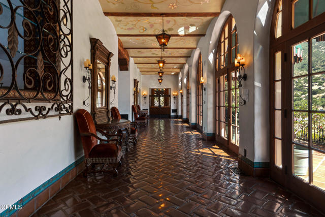 Detail Gallery Image 48 of 75 For 2940 Kuehner Dr, Simi Valley,  CA 93063 - 57 Beds | 40 Baths