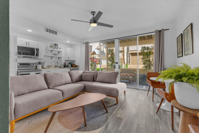 Image 30 of 50 For 78250 Cortez Lane 129