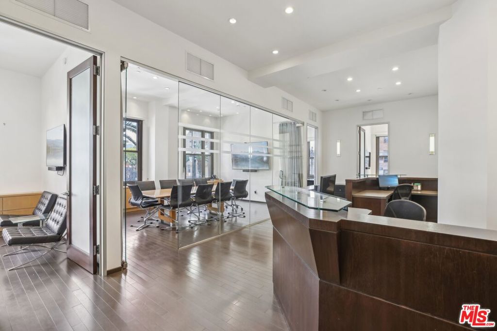 1645 N Vine Street #306
