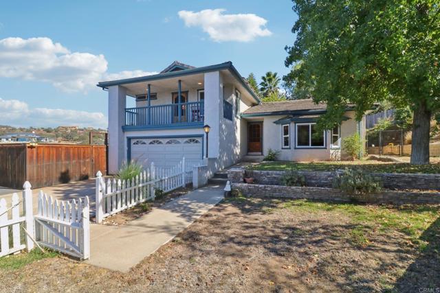 1921 Via Corina, Alpine CA: https://media.crmls.org/mediaz/cd896692-bcef-4f31-8a02-74b3a4509af5.jpg