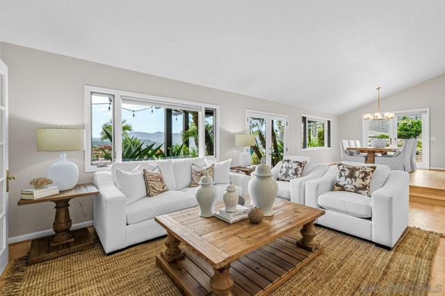 3609 Monte Real, Escondido CA: https://media.crmls.org/mediaz/cd89b5cd-a3d8-4a5c-ba76-9ddc936a1ddd.jpg