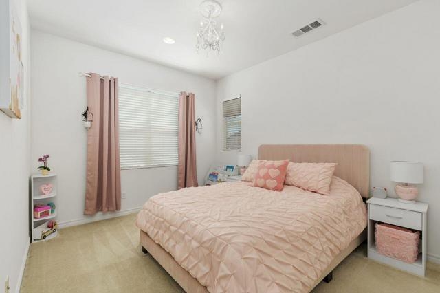 461 Paseo Del Corazon, Palm Desert CA: https://media.crmls.org/mediaz/cd89f6f3-41d9-4689-8bb2-78ccebfe05cd.jpg