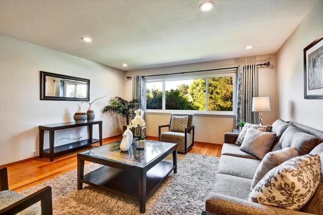 448 Kings Court, Campbell CA: https://media.crmls.org/mediaz/cd8a44ca-5abe-4183-a53f-087275d929ff.jpg