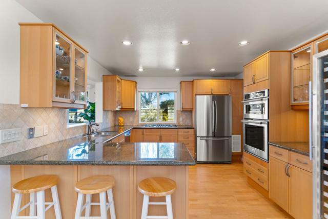 Detail Gallery Image 13 of 40 For 1691 Neptune Ave, Encinitas,  CA 92024 - 3 Beds | 2/1 Baths