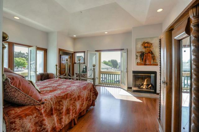 725 Correas Street, Half Moon Bay CA: https://media.crmls.org/mediaz/cd8b27ba-0725-4084-b1a8-6efe27731cd8.jpg