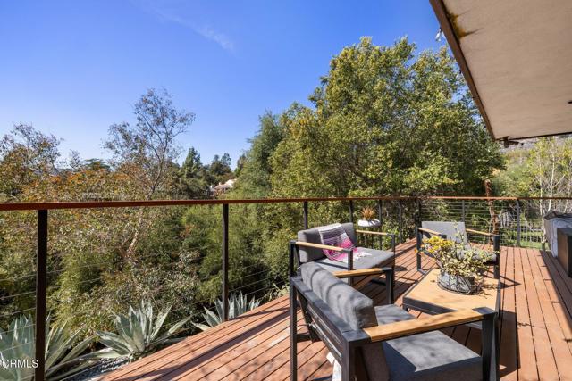 4639 El Camino Corto, La Canada Flintridge CA: https://media.crmls.org/mediaz/cd8bdf25-a81c-4f11-a753-fa4bc018bed2.jpg
