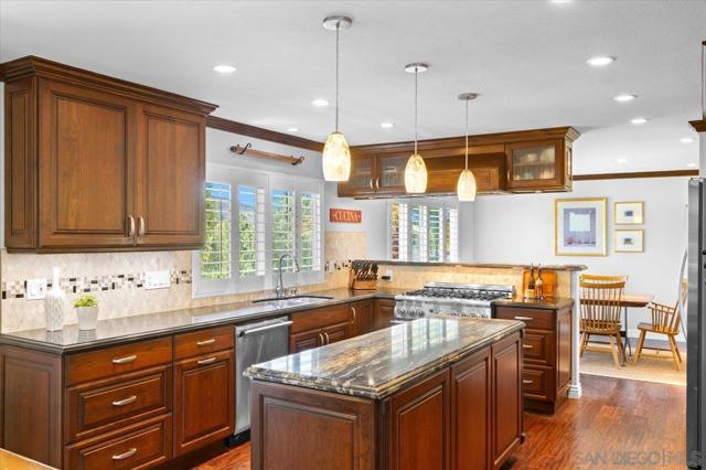 Image 10 of 42 For 13223 Silver Saddle Ln