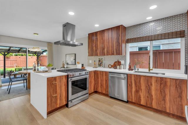 13070 Roundup Ave, San Diego CA: https://media.crmls.org/mediaz/cd8cdfe2-7867-43d0-a603-9e4ea76a487c.jpg