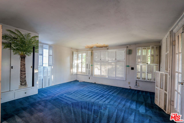3131 & 3135 Oakcrest Drive, Los Angeles CA: https://media.crmls.org/mediaz/cd8d577d-ffb0-4573-b000-5e6070b67206.jpg
