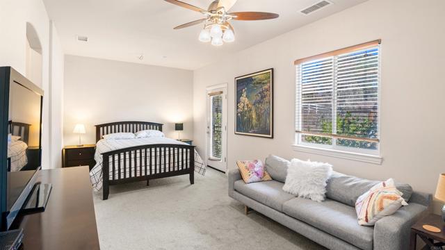 40487 Rock Mountain Drive, Fallbrook CA: https://media.crmls.org/mediaz/cd8da313-a11a-4d3d-8bc9-23c4114a3853.jpg