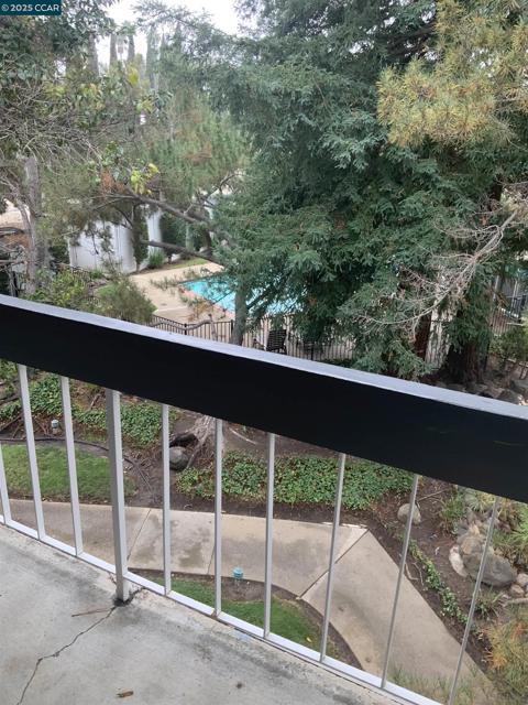 1591 Ellis St, Concord CA: https://media.crmls.org/mediaz/cd8db5ad-f554-4b10-b772-cb089e20b7bd.jpg