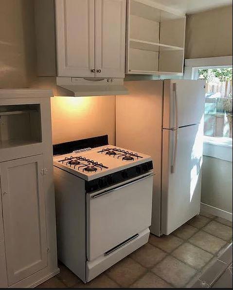 1275 Latham Street, Mountain View CA: https://media.crmls.org/mediaz/cd8e9035-8946-4de0-a524-13bf718fa24d.jpg