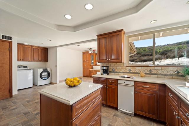 Detail Gallery Image 31 of 56 For 14404 Hillside Dr, Jamul,  CA 91935 - 5 Beds | 4 Baths