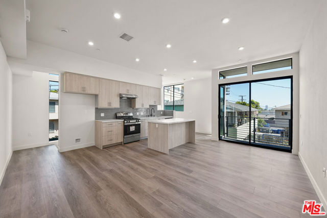 1204 N Orange, West Hollywood CA: https://media.crmls.org/mediaz/cd8f31d5-0253-47dc-84a8-01fa693e23a4.jpg