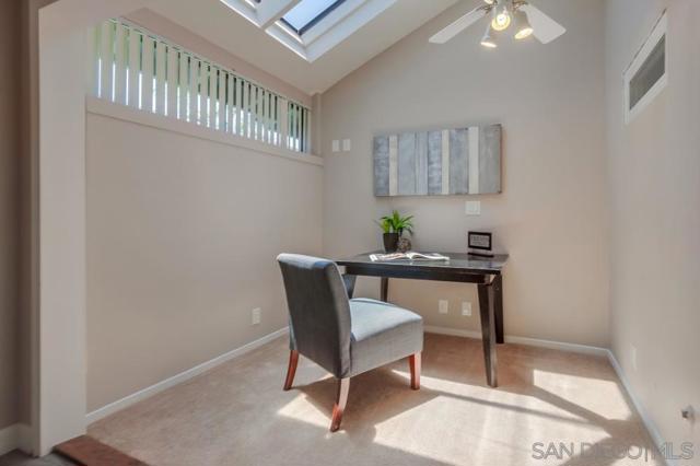 1315 Camino Linda Dr, San Marcos CA: https://media.crmls.org/mediaz/cd8ffa35-0439-42e8-82bd-852ed763e67d.jpg
