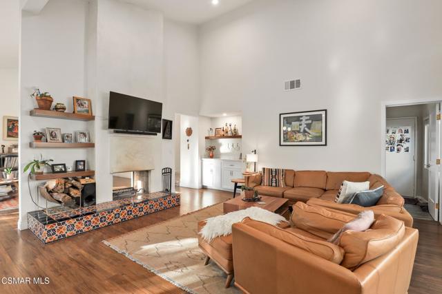 3348 Holloway Street, Newbury Park CA: https://media.crmls.org/mediaz/cd906551-0a10-4741-8df8-191c282e02b7.jpg