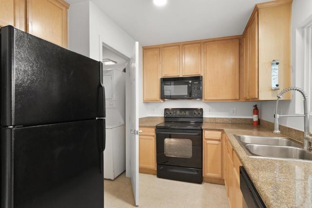 Image 2 of 38 For 3535 Madison Avenue 143