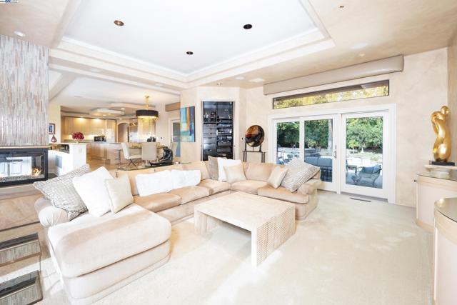 4478 Deer Ridge Rd, Danville CA: https://media.crmls.org/mediaz/cd90cfa8-1b0c-4a51-937c-53eec69de4d8.jpg