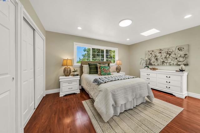 41917 Camino Santa Barbara, Fremont CA: https://media.crmls.org/mediaz/cd910811-bbbb-4c58-9eda-36aaa04c9638.jpg