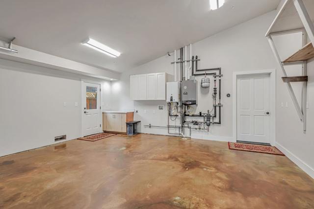 170 Winona Avenue, Pacifica CA: https://media.crmls.org/mediaz/cd910e0c-0d9e-480b-be42-8e07a467f429.jpg