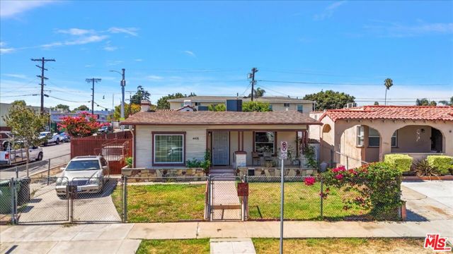 6435 Madden Ave, Los Angeles, CA 90043