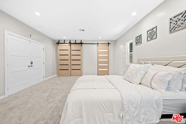 15042 Valleyheart Drive, Sherman Oaks CA: https://media.crmls.org/mediaz/cd926b6e-6f50-4634-b1c8-a12bc46cf783.jpg
