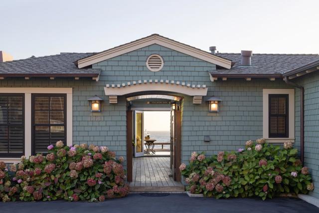 553 Beach Drive, Aptos CA: https://media.crmls.org/mediaz/cd92df91-d38b-402c-bcea-fff3b633ebf1.jpg
