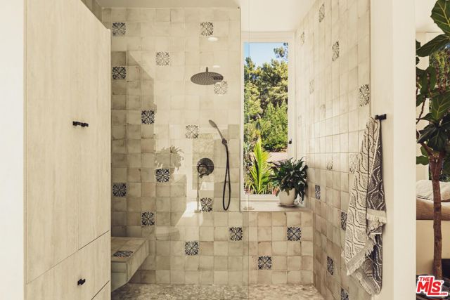 Drew Fenton | 2533 La Condesa Drive Los Angeles CA | MLS: 7120110