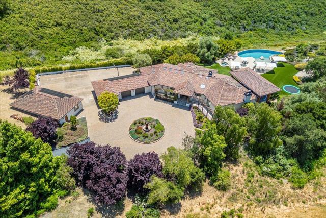 25926 Puerta Del Cajon, Monterey CA: https://media.crmls.org/mediaz/cd93c56b-c917-4d0c-a6ff-c8bde48eb1b7.jpg