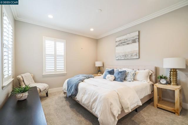 2261 Genoa St, Danville CA: https://media.crmls.org/mediaz/cd95f7fc-6047-4936-a0ac-5e6cb3eacb88.jpg