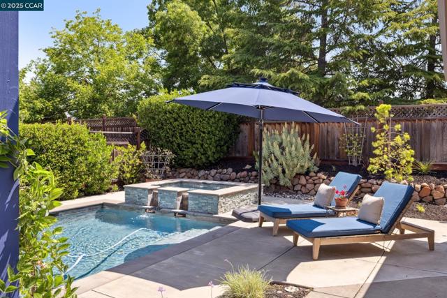 2232 Normandy Cir, Livermore CA: https://media.crmls.org/mediaz/cd968750-daef-4e8e-aaeb-423dad126b6c.jpg