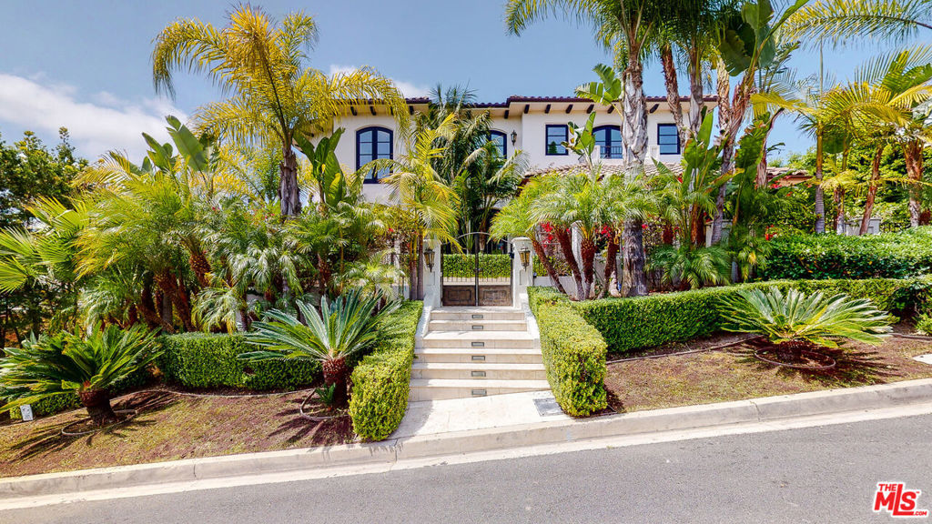 1121 Marilyn Drive, Beverly Hills, CA 90210 - SOLD LISTING | MLS # 22152115