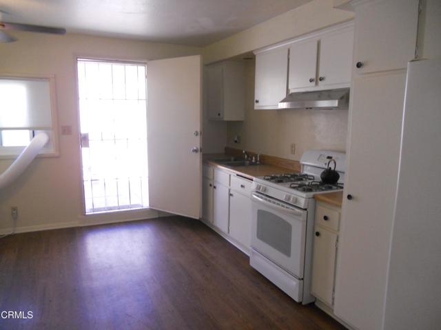 Detail Gallery Image 3 of 11 For 841 Valley Rd, Moorpark,  CA 93021 - 1 Beds | 1 Baths