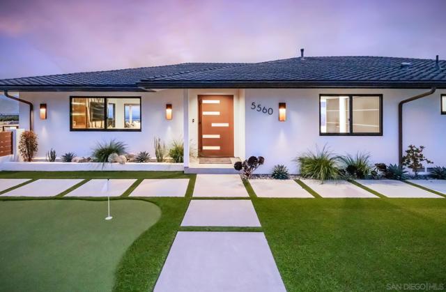 5560 Moonlight Lane, La Jolla CA: https://media.crmls.org/mediaz/cd98d5f7-60b0-4e88-9913-906161ba5725.jpg