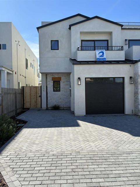 Detail Gallery Image 2 of 34 For 245 Dahlia Ave, Imperial Beach,  CA 91932 - 3 Beds | 2/1 Baths