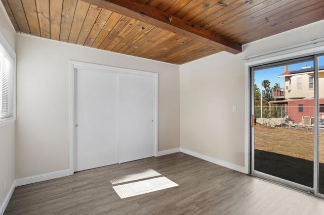 957 Oakwood Avenue, Vallejo CA: https://media.crmls.org/mediaz/cd9a5b12-9e65-4032-9a7d-ed642925e602.jpg