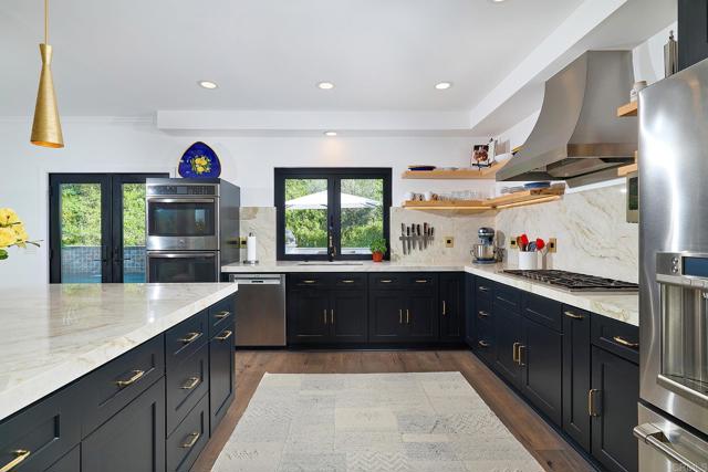 Detail Gallery Image 16 of 53 For 2739 Argonauta St, Carlsbad,  CA 92009 - 5 Beds | 4 Baths