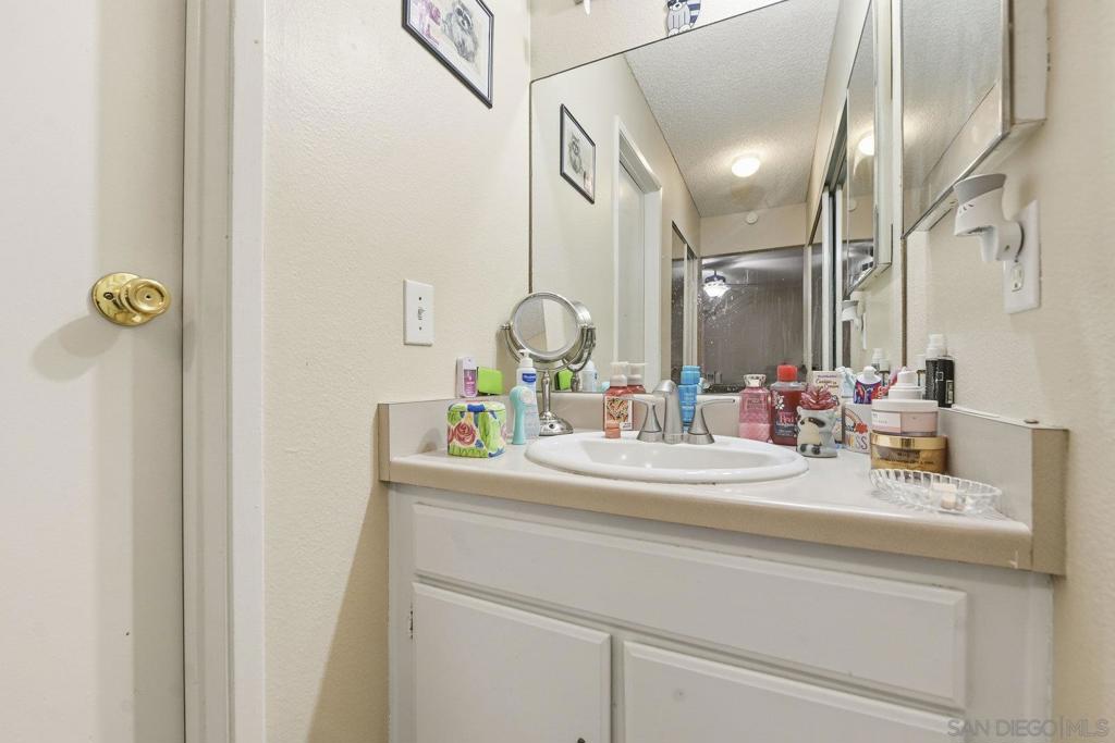 MLS #250042646SD image #23