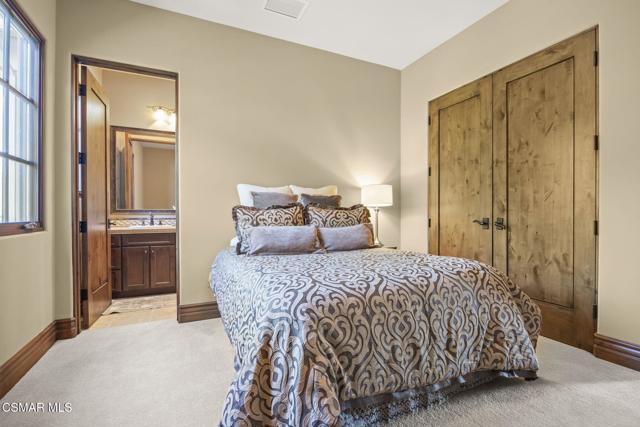 82 Queens Garden Drive, Thousand Oaks CA: https://media.crmls.org/mediaz/cd9d9173-5986-429b-ac37-7b957e179ad6.jpg