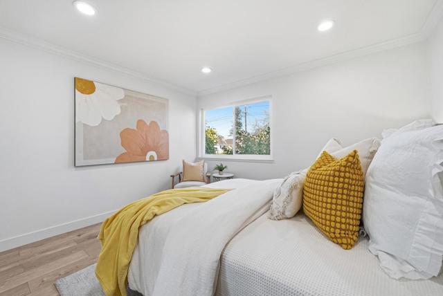 18660 Devon Avenue, Saratoga CA: https://media.crmls.org/mediaz/cd9dea62-c2fb-424a-a6c2-578fda34bd7d.jpg