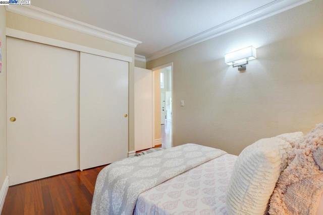 1228 Copper Peak Ln, San Jose CA: https://media.crmls.org/mediaz/cd9e0e09-e091-4c0c-b29d-676f91b0913c.jpg