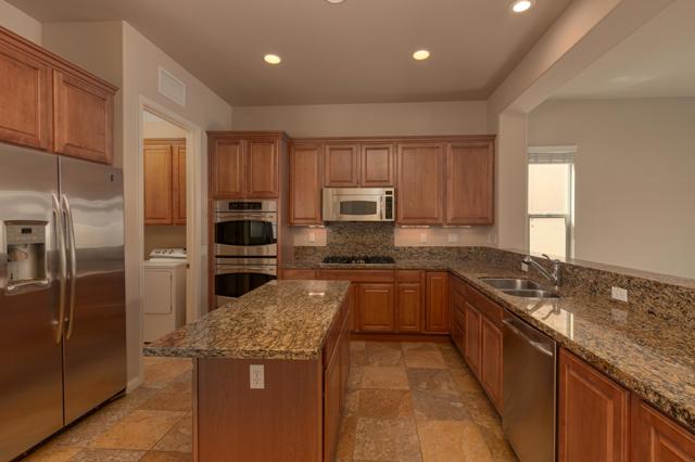81876 Avenida Sombra, Indio CA: https://media.crmls.org/mediaz/cd9e481a-5940-4d4b-a593-a3ef033863d6.jpg