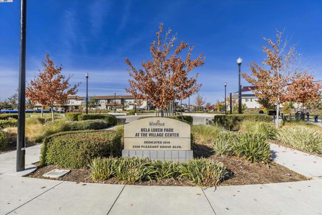 2024 Honey Church Pl, Roseville CA: https://media.crmls.org/mediaz/cd9e83e0-cacc-417c-887b-8d2c7ccca8d8.jpg