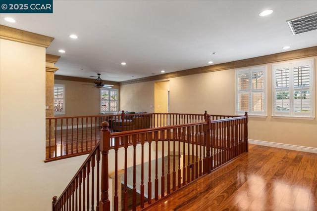 1669 Albani Place, Brentwood CA: https://media.crmls.org/mediaz/cd9ed5a7-f03f-4967-8871-e1c3ee95e1bd.jpg