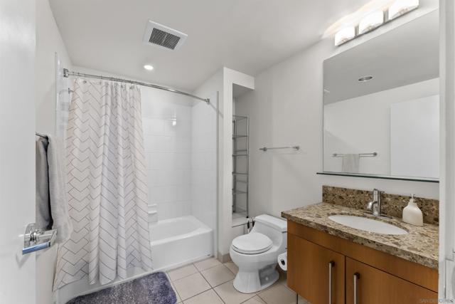 350 11th Ave, San Diego, California 92101, 1 Bedroom Bedrooms, ,1 BathroomBathrooms,Condominium,For Sale,11th Ave,240009912SD
