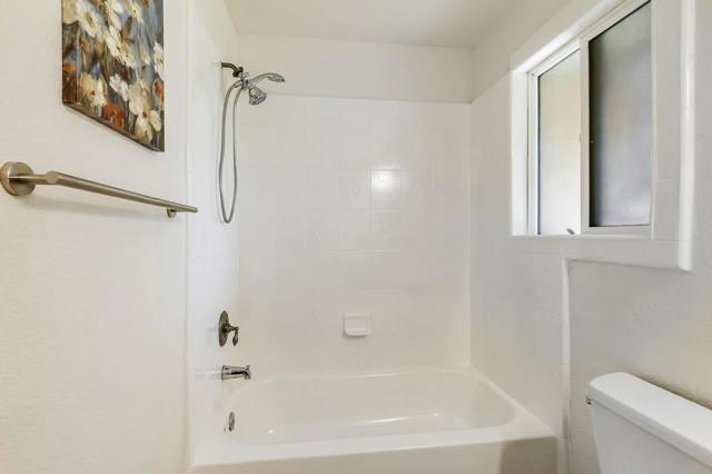 425 Carpentier Way, San Jose CA: https://media.crmls.org/mediaz/cda007d1-a45f-403d-9ac4-f0e449d60528.jpg