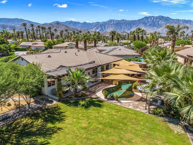 35618 Corte Serena, Cathedral City CA: https://media.crmls.org/mediaz/cda0802e-2c2a-4c6e-b272-f68c3d9e6c21.jpg