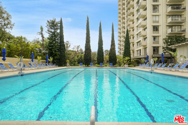 2170 Century Parkway, Los Angeles CA: https://media.crmls.org/mediaz/cda0a114-1f22-4d63-8cb2-11e314a3745c.jpg